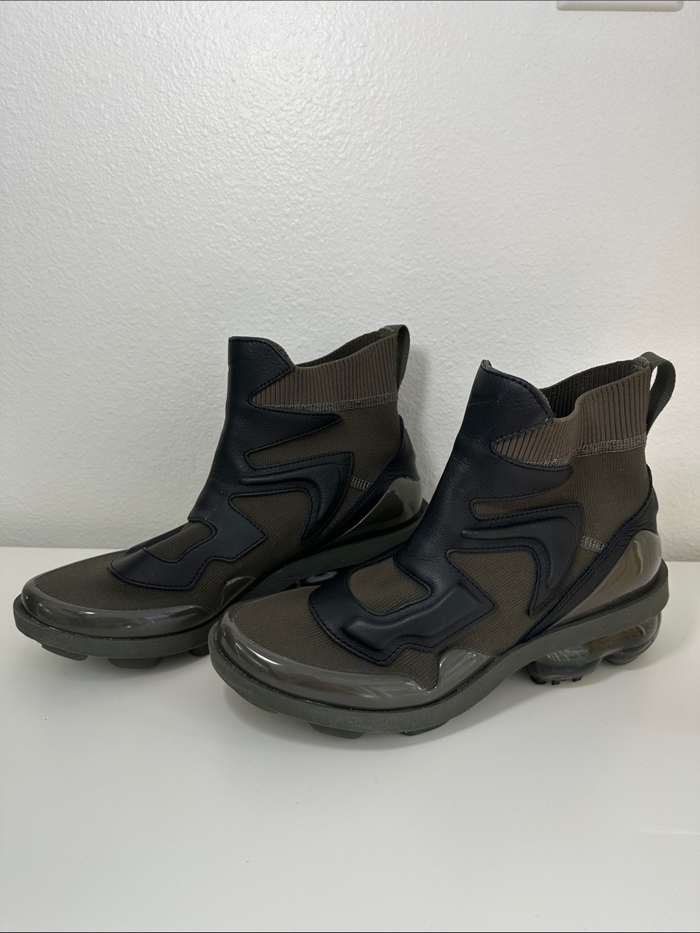 Nike Air VaporMax Light II 2 Cargo Khaki Green, Black High-Top Women’s Sneakers